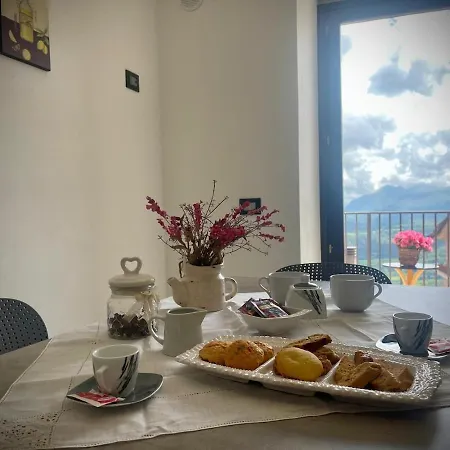 بيت للعطل A Posticastello